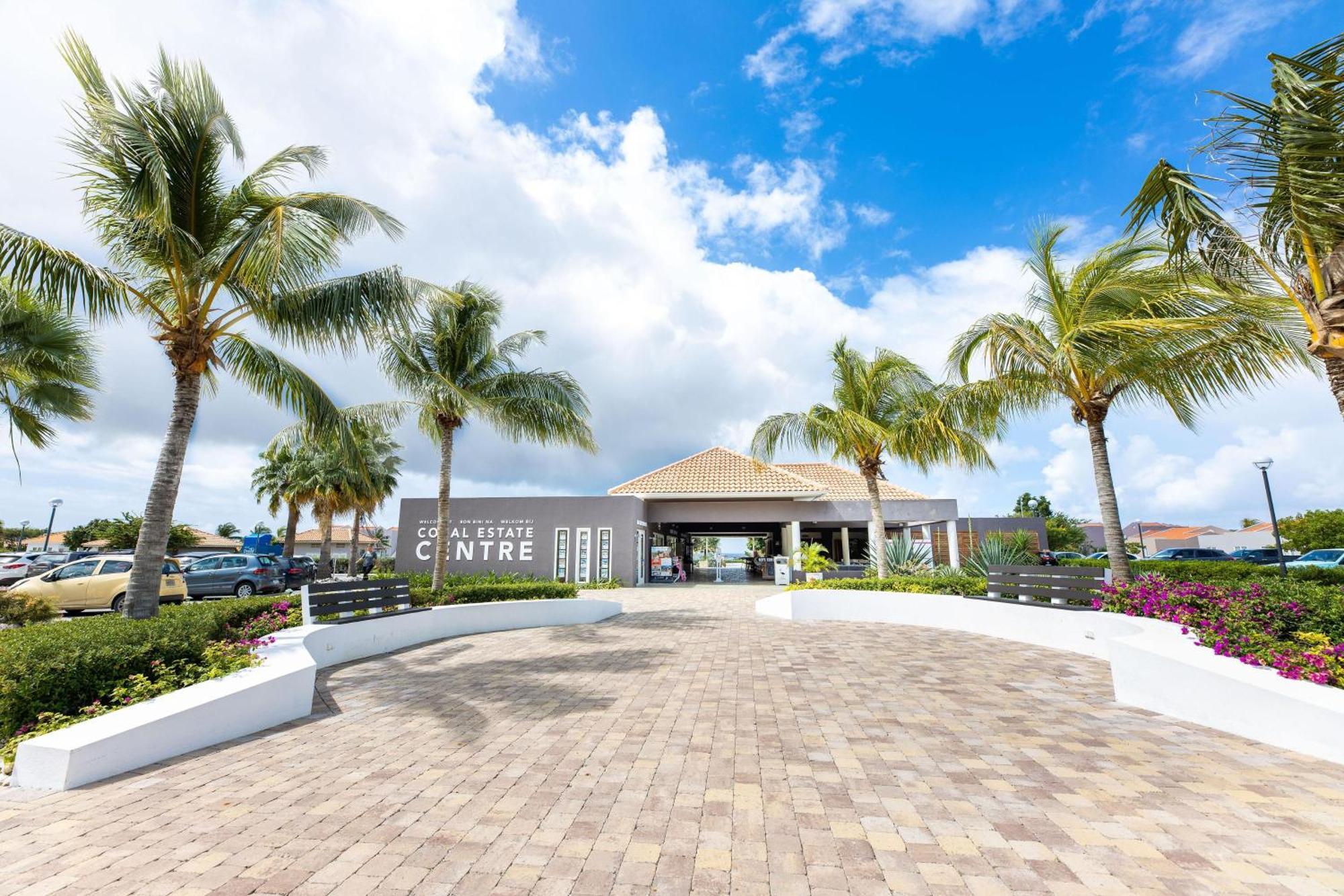 Coral Estate Luxury Resort Willibrordus Экстерьер фото