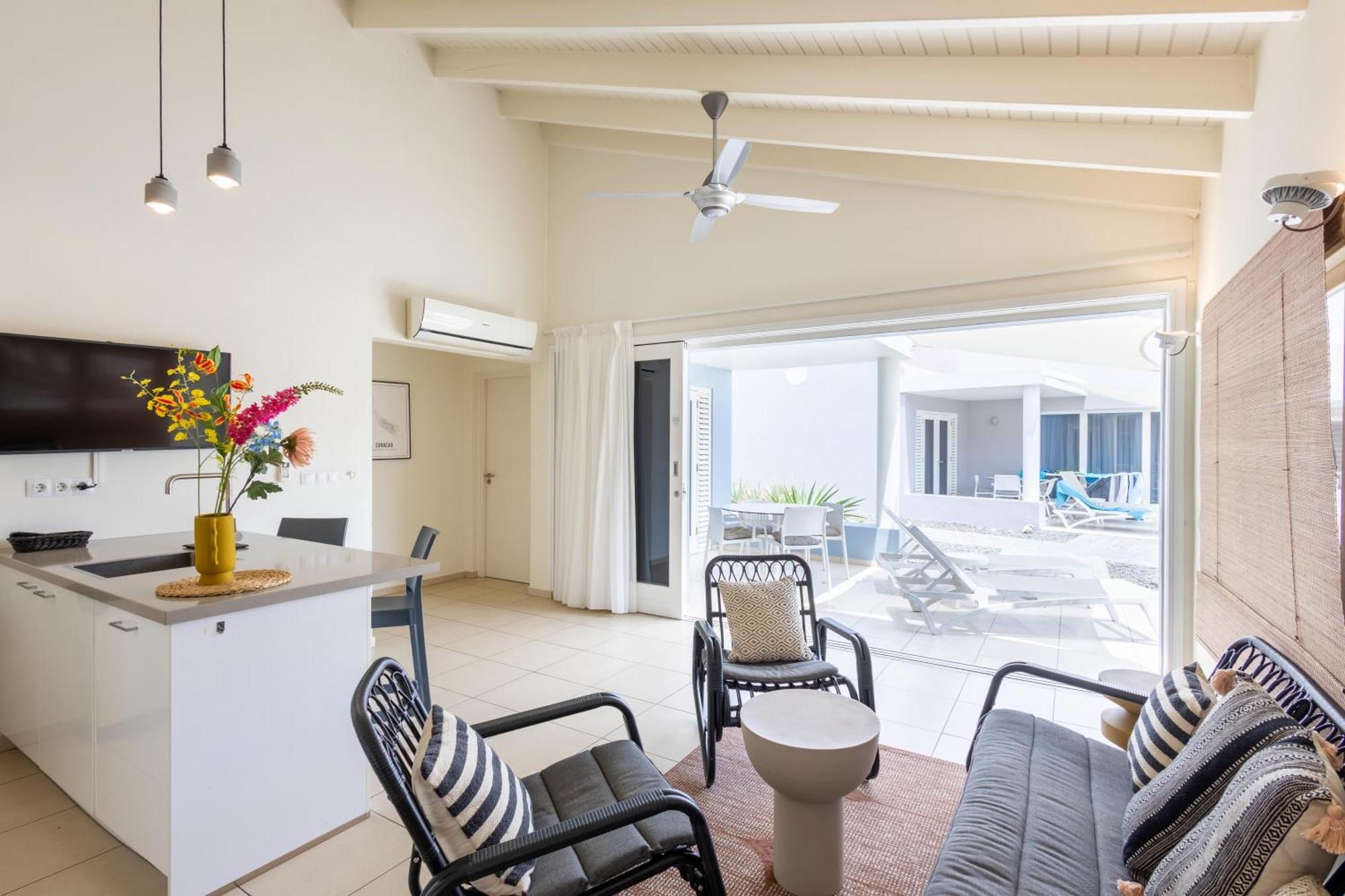 Coral Estate Luxury Resort Willibrordus Экстерьер фото
