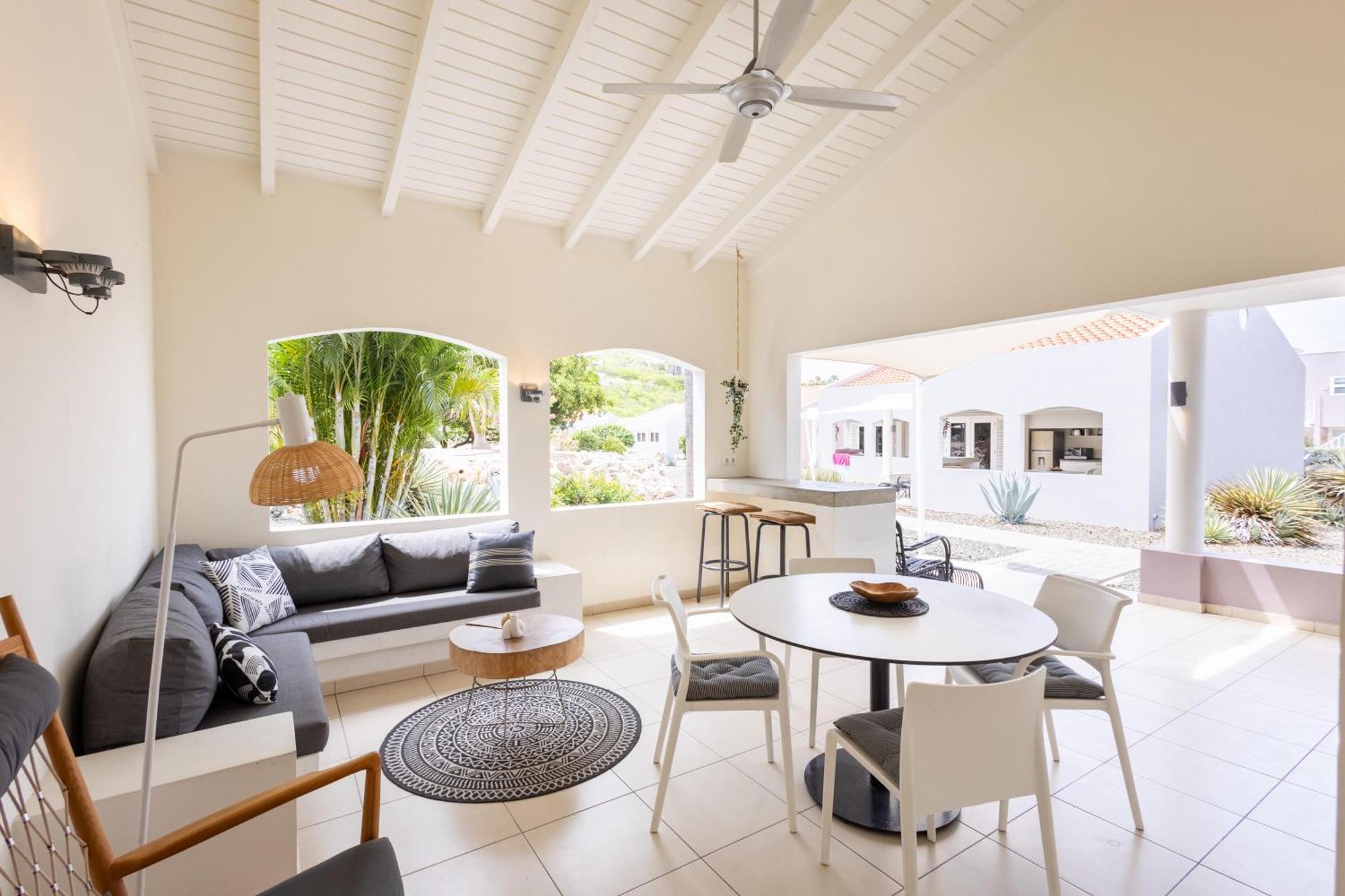 Coral Estate Luxury Resort Willibrordus Экстерьер фото